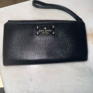 Kate Spade New York Black Leather Wristlet Wallet